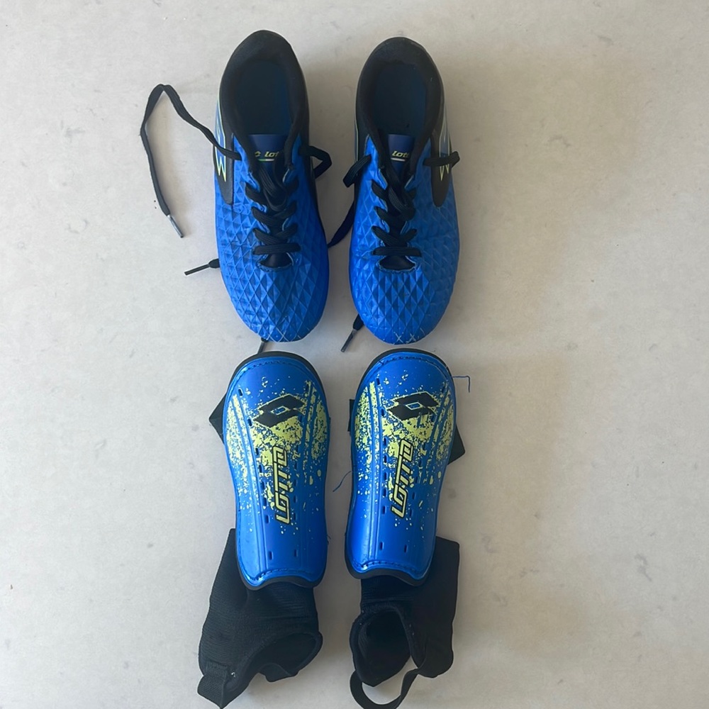 Lotto “Forza Elite” Soccer Cleats&Shin Guards, size 2
